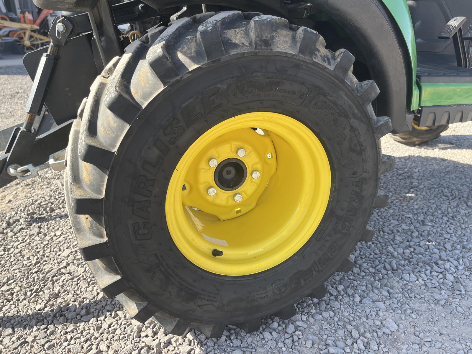 ./imagenes/INVOICE/2019/17516/TRACTOR JOHN DEERE 1025R (9).JPG